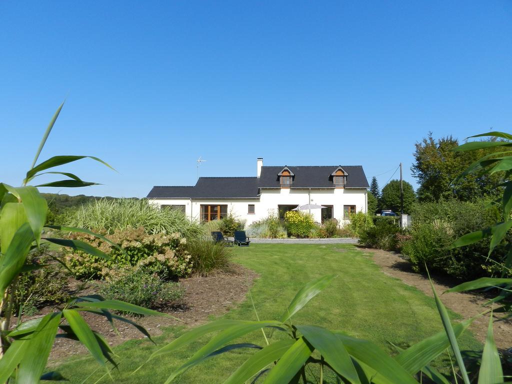 Gite La Grenouillere Esqueheries Exterior foto